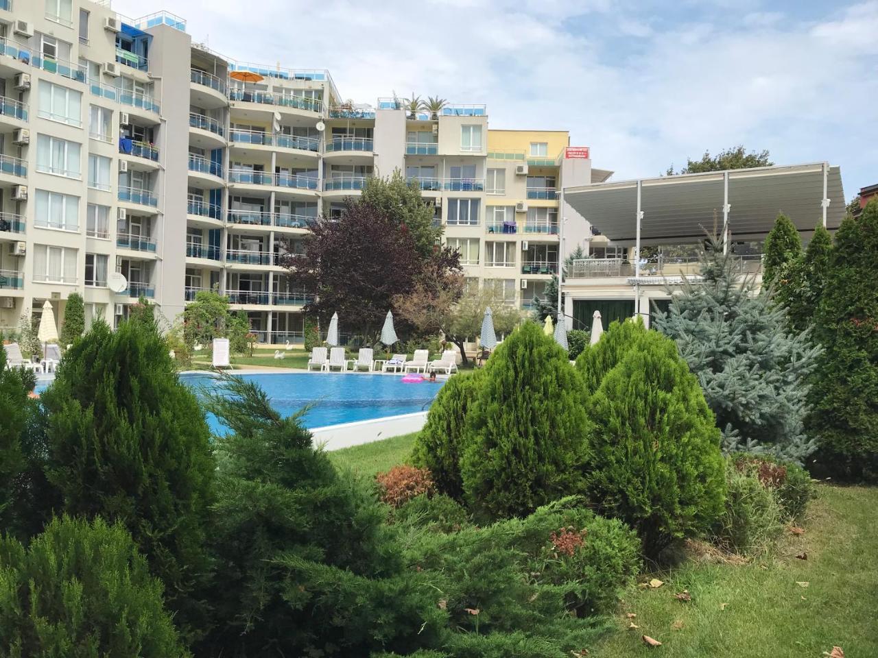 Cozy Apartment By The Sea Равда Экстерьер фото